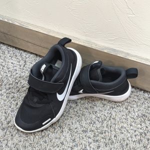 1 pair Nike shoes Size 1